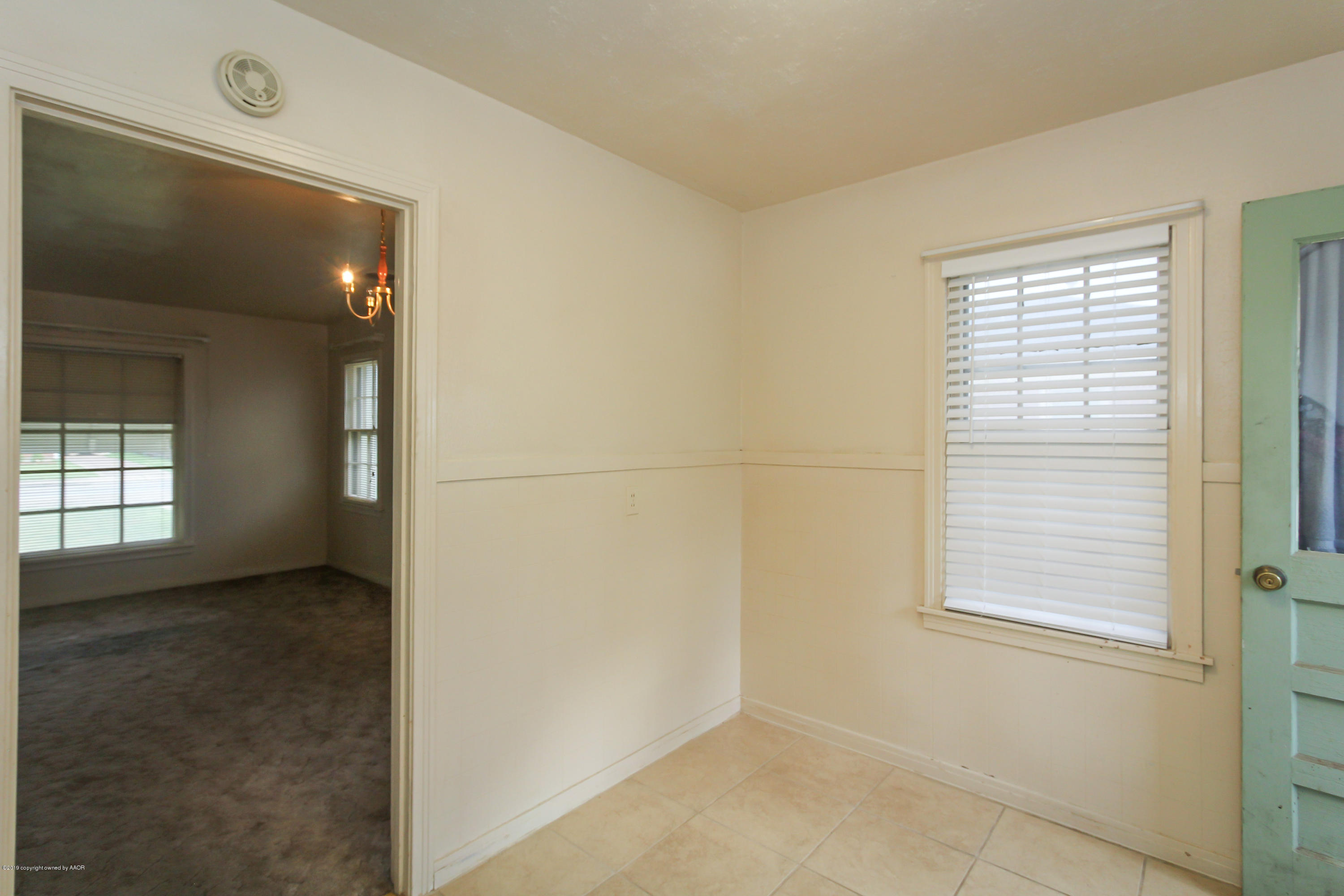 3609 South Lipscomb Street Amarillo, TX 79110 - Photo 12 of 28 an empty room with windows