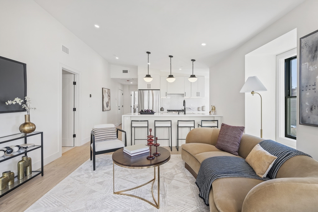 20 Whitney Road, Unit 7 Quincy, MA 02169 - Photo 1 of 9