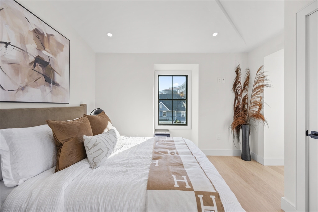 20 Whitney Road, Unit 7 Quincy, MA 02169 - Photo 6 of 9