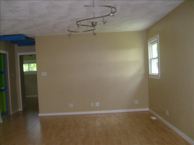 147 East Substation Road Temperance, MI 48182 - Photo 4 of 10 open living