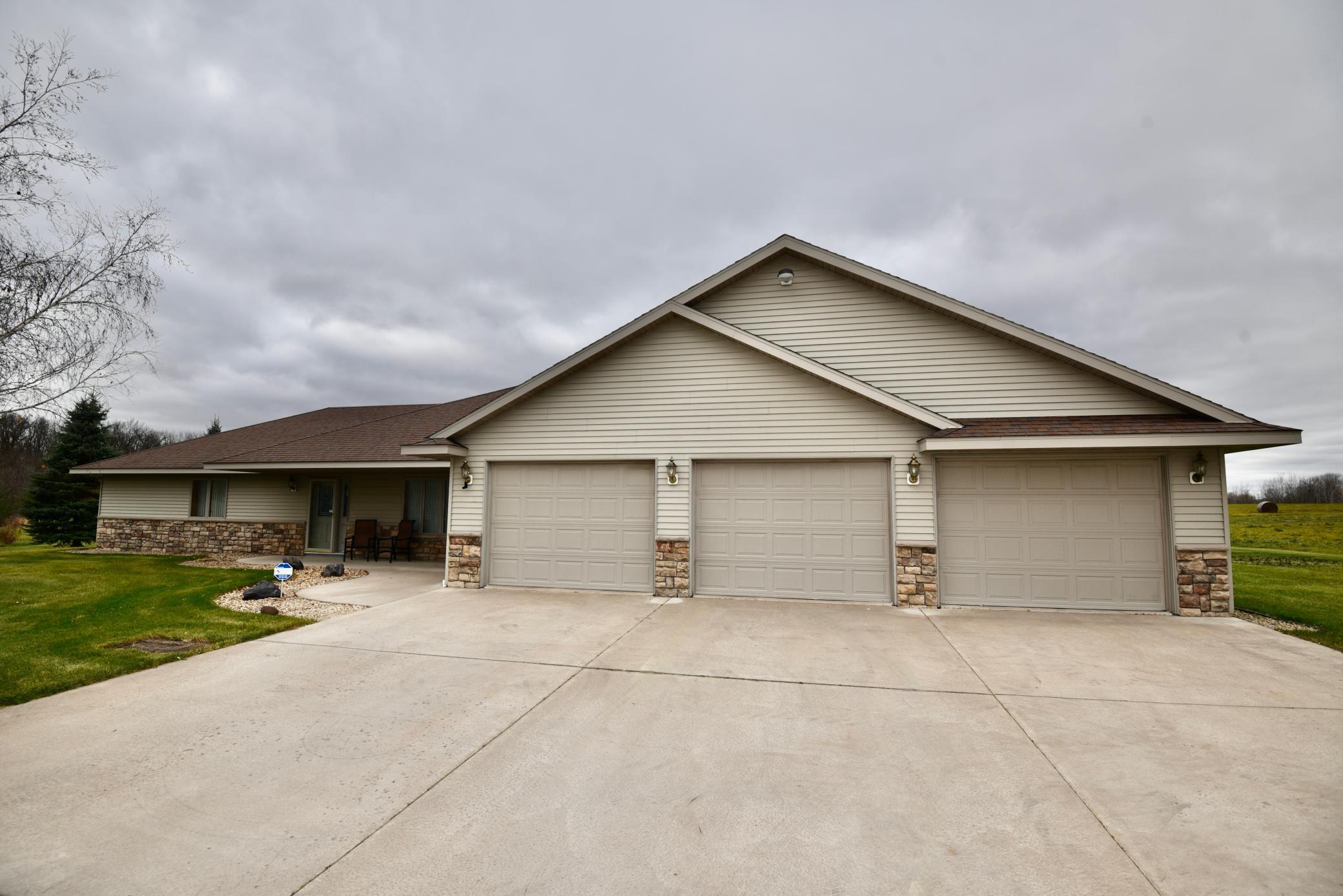 12221 85th Avenue Milaca, MN 56353 - Photo 1 of 73
