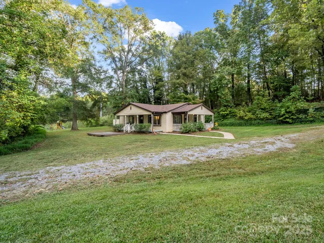 a house view with a outdoor space