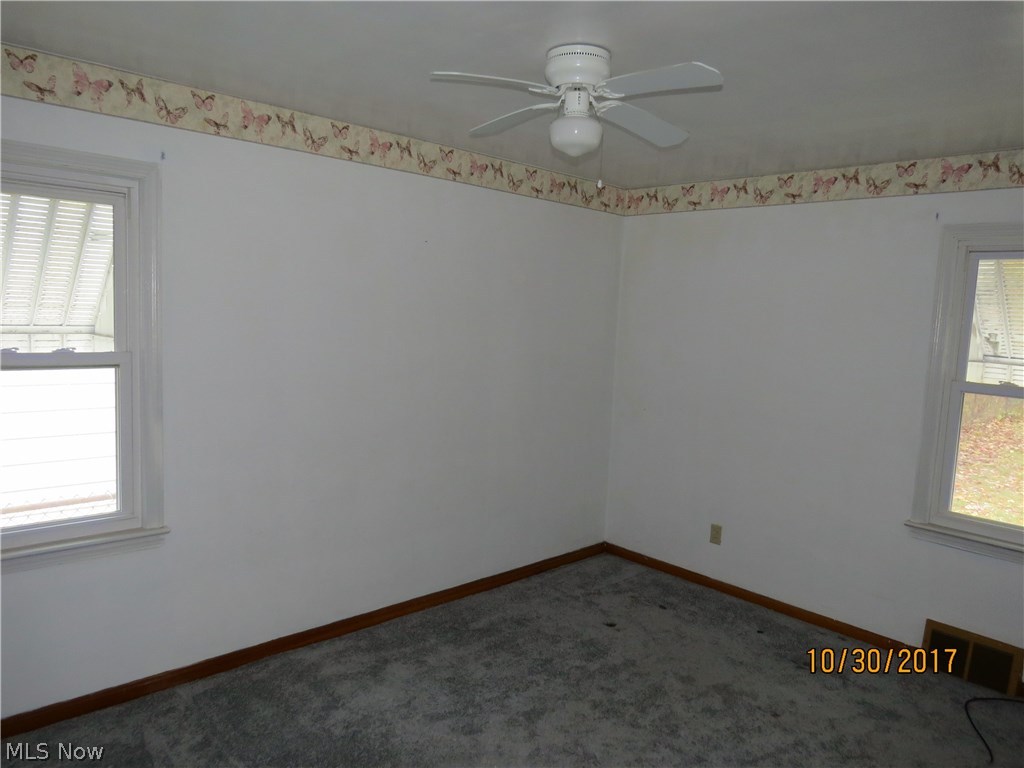 1030 Learidge Road Cleveland, OH 44124 - Photo 11 of 18
