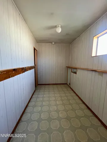 a view of back yard of the house