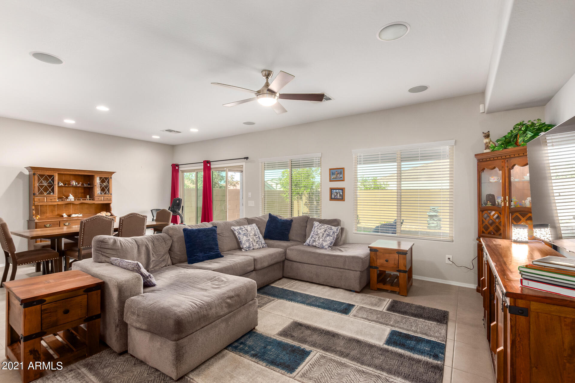 5700 West Valor Way Florence, AZ 85132 - Photo 5 of 38 09-Valor
