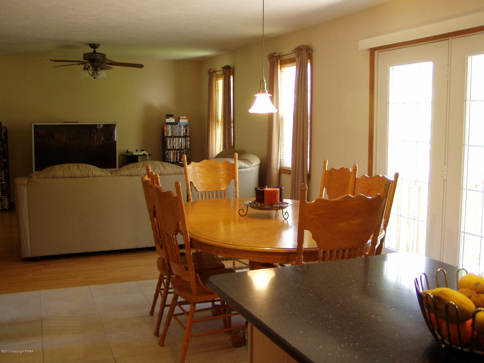 123 Alpine Road Henryville, PA 18332 - Photo 13 of 27 Casual dining