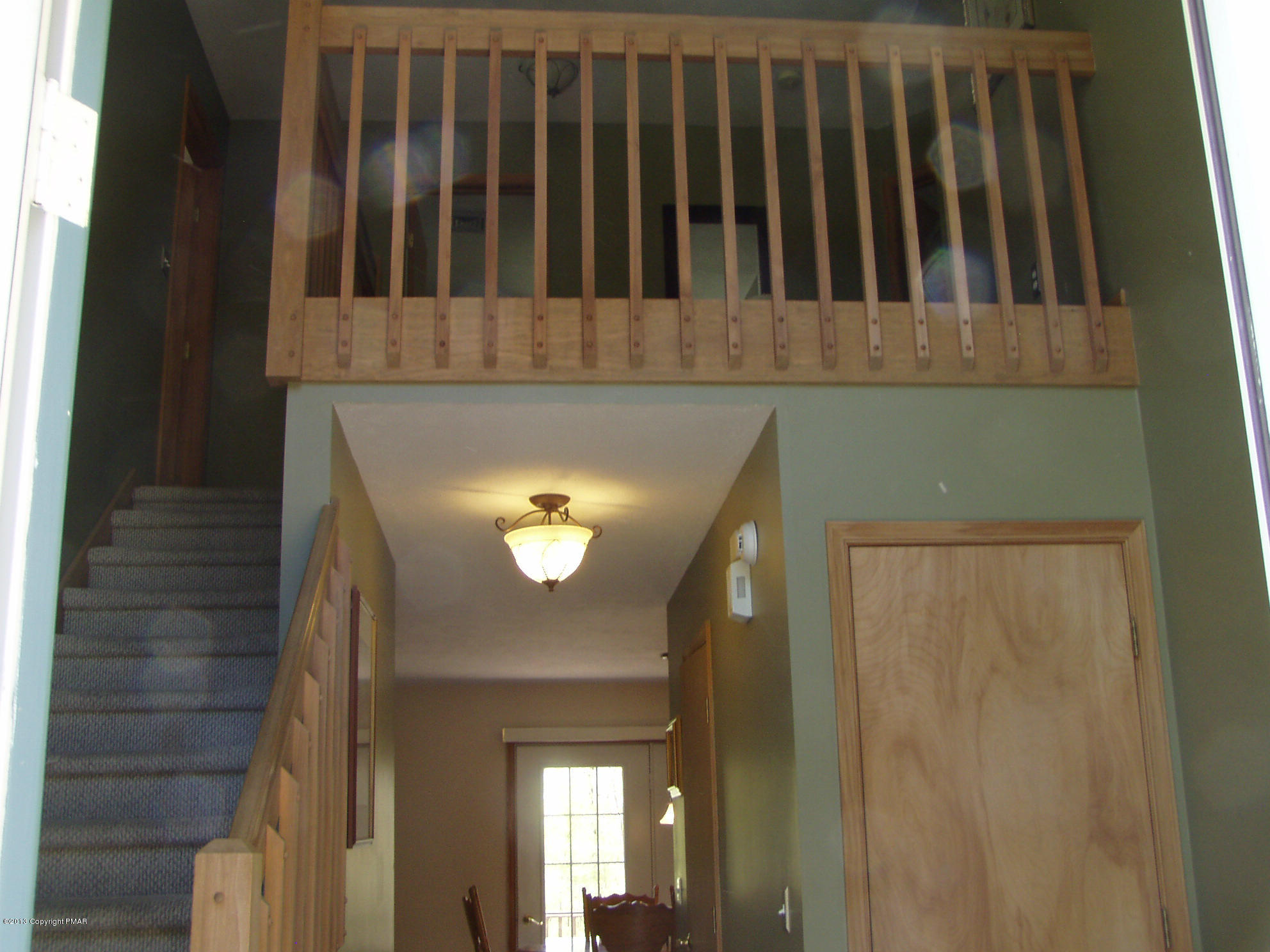 123 Alpine Road Henryville, PA 18332 - Photo 18 of 27 2 story foyer