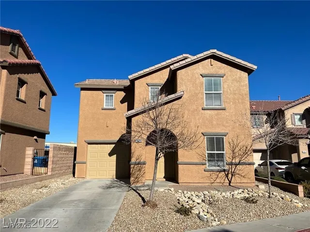 $2,100 | 1079 Country Coach Drive, Henderson, NV 89002