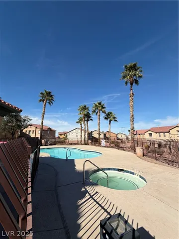 $2,100 | 1079 Country Coach Drive, Henderson, NV 89002