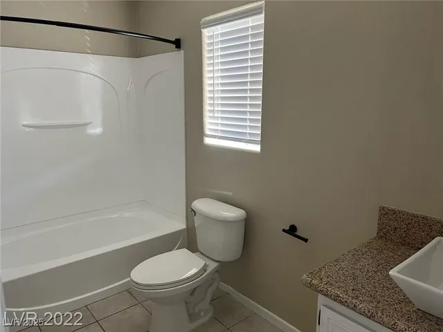 $2,100 | 1079 Country Coach Drive, Henderson, NV 89002