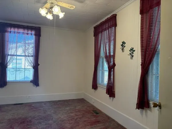 $159,900 | 227 North Church Street, Manning, SC 29102