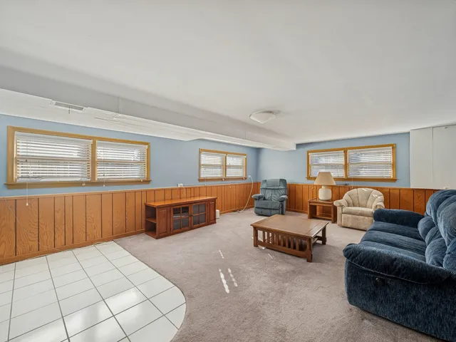 $429,900 | 1215 West Sigwalt Street, Arlington Heights, IL 60005