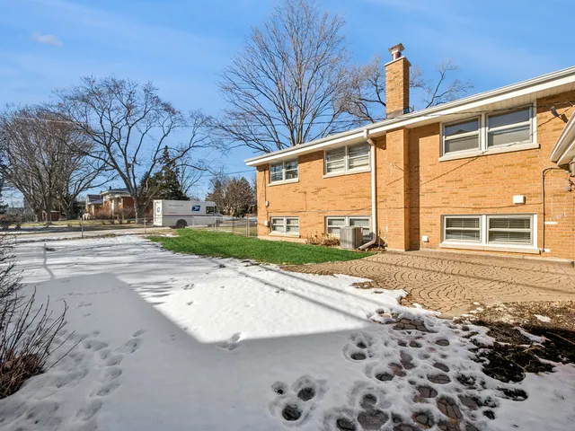$429,900 | 1215 West Sigwalt Street, Arlington Heights, IL 60005