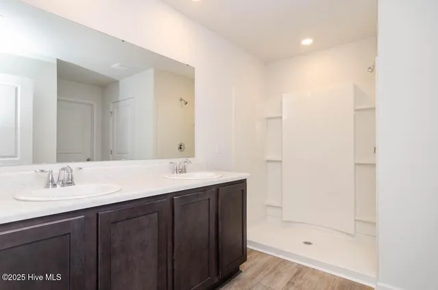 $2,300 | 635 Avington Lane Northeast, Leland, NC 28451