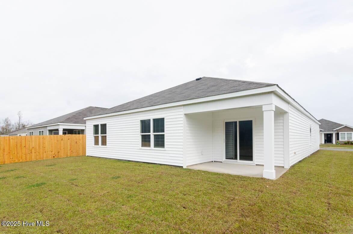 635 Avington Lane Northeast Leland, NC 28451 - Photo 24 of 33 635 Avington Ln (14)