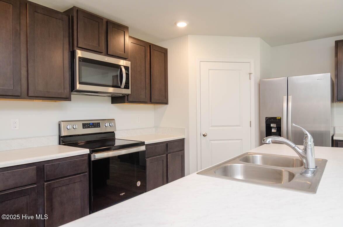 635 Avington Lane Northeast Leland, NC 28451 - Photo 3 of 33 635 Avington Ln (28)