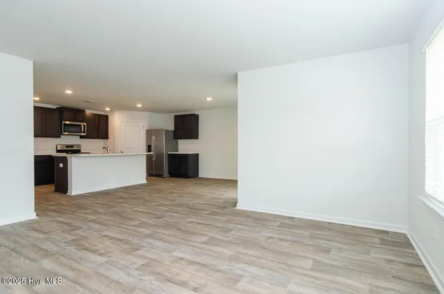 $2,300 | 635 Avington Lane Northeast, Leland, NC 28451