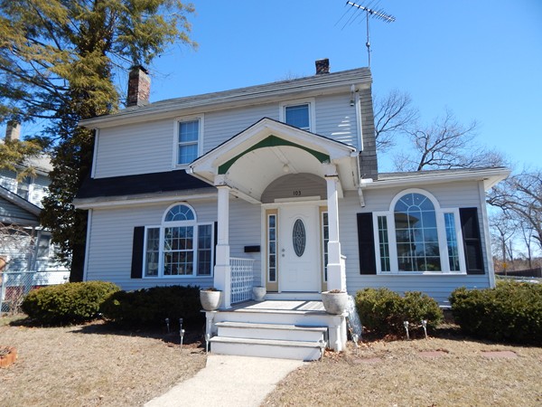 103 Edgewood Street Springfield, MA 01109 - Photo 1 of 29 Gallery Image 1