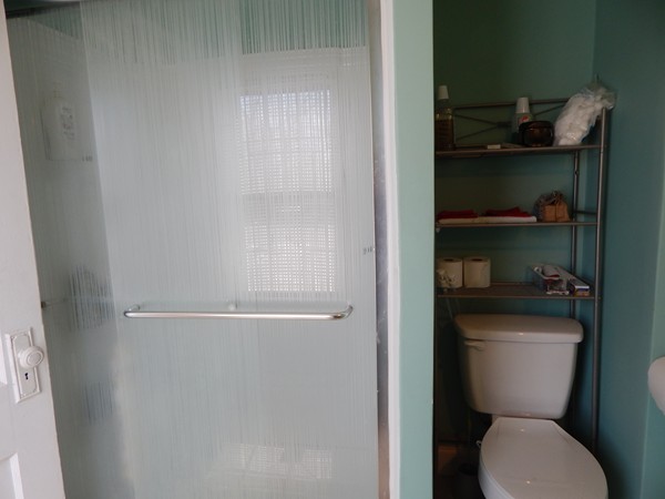 103 Edgewood Street Springfield, MA 01109 - Photo 27 of 29 Gallery Image 27