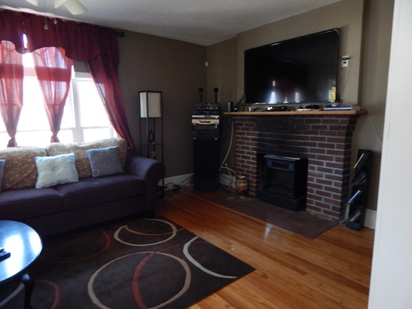 103 Edgewood Street Springfield, MA 01109 - Photo 8 of 29 Gallery Image 8