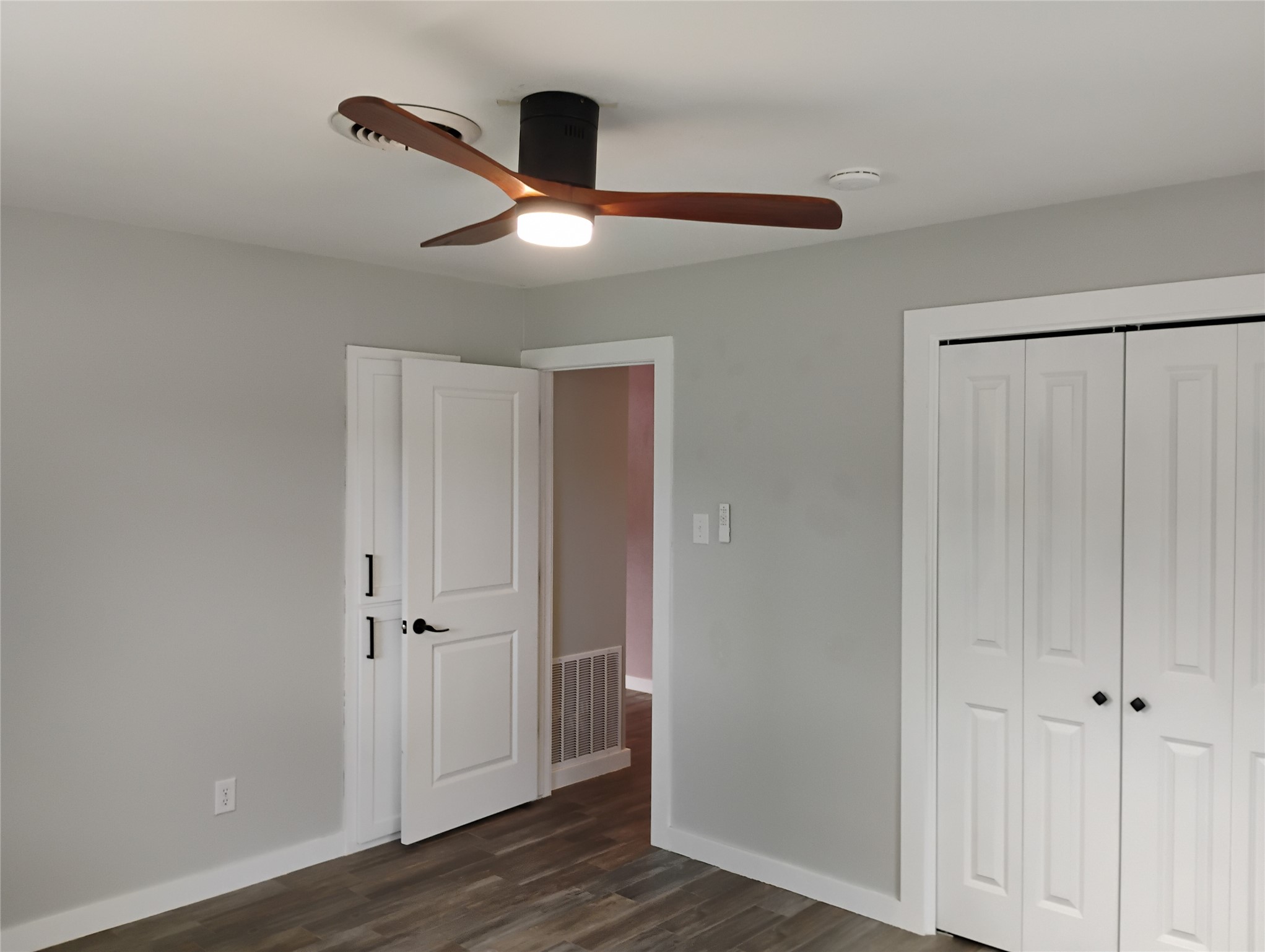 103 Laurel Ridge San Marcos, TX 78666 - Photo 23 of 38 2nd Bedroom