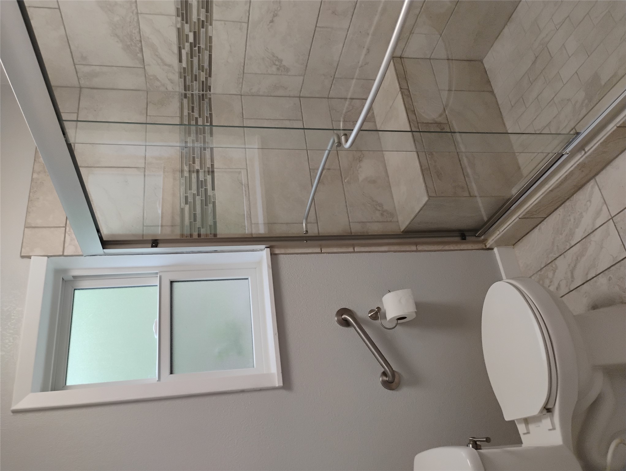 103 Laurel Ridge San Marcos, TX 78666 - Photo 27 of 38 Hall bathroom