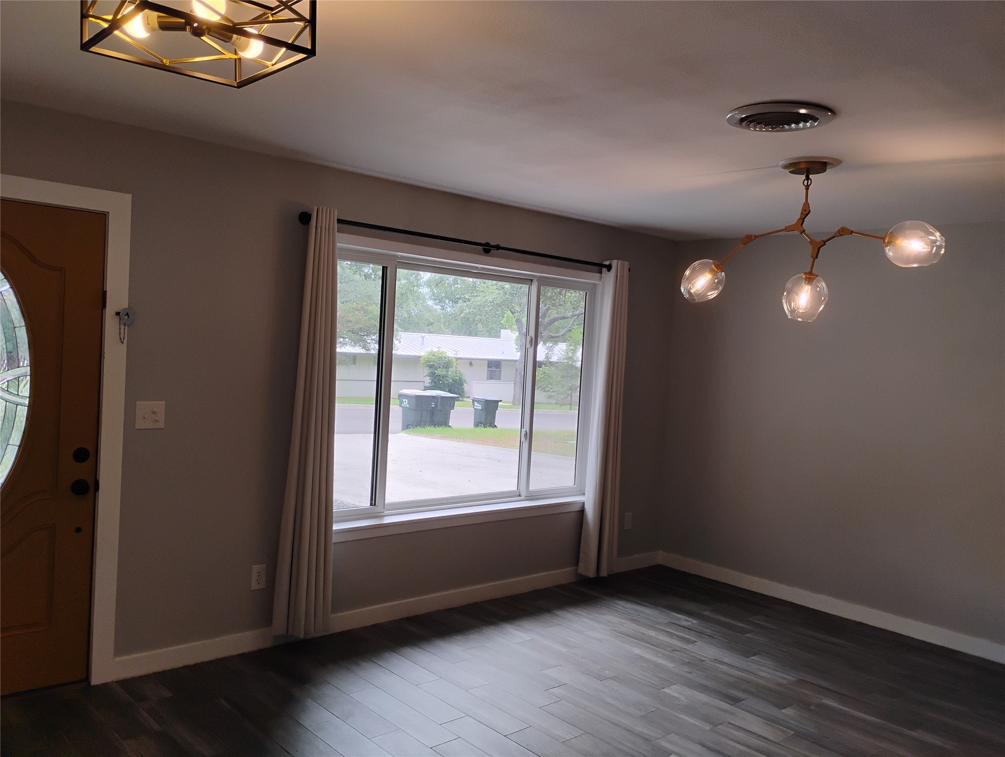 103 Laurel Ridge San Marcos, TX 78666 - Photo 6 of 38