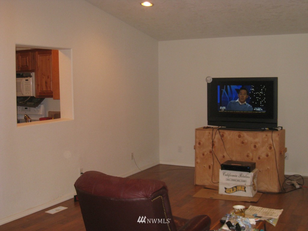 530 Beebe Road East Castle Rock, WA 98611 - Photo 11 of 13 Gallery Image 11