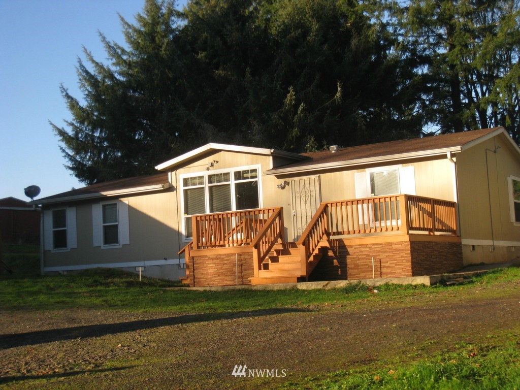 530 Beebe Road East Castle Rock, WA 98611 - Photo 3 of 13 Gallery Image 3