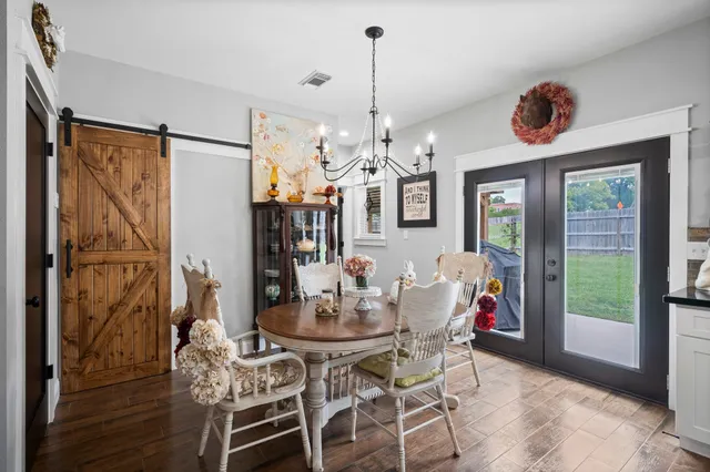 $325,000 | 249 Houston Street, Anderson, TX 77830