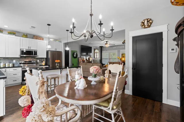 $325,000 | 249 Houston Street, Anderson, TX 77830