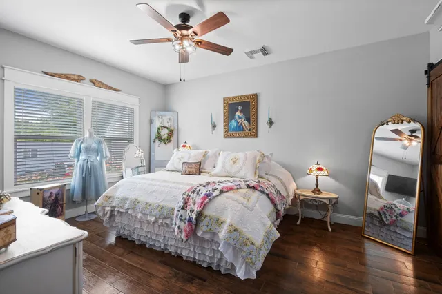 $325,000 | 249 Houston Street, Anderson, TX 77830