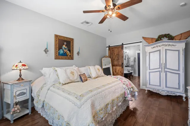 $325,000 | 249 Houston Street, Anderson, TX 77830