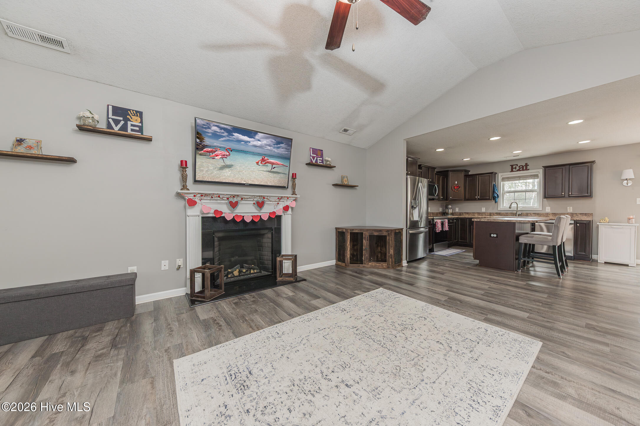 707 Appling Court Jacksonville, NC 28546 - Photo 12 of 57 12LIVING