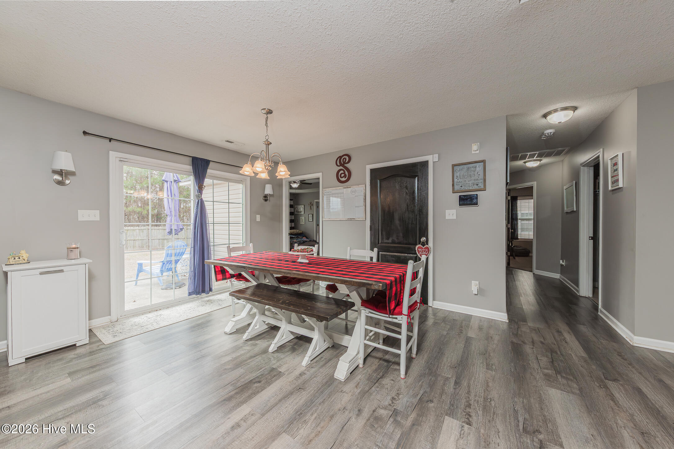 707 Appling Court Jacksonville, NC 28546 - Photo 15 of 57 15KITCHEN