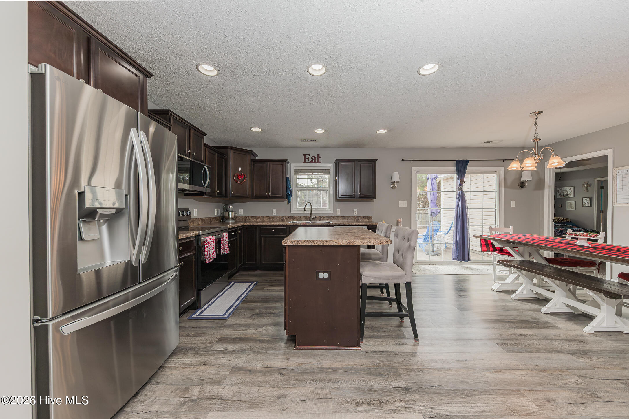 707 Appling Court Jacksonville, NC 28546 - Photo 18 of 57 18KITCHEN