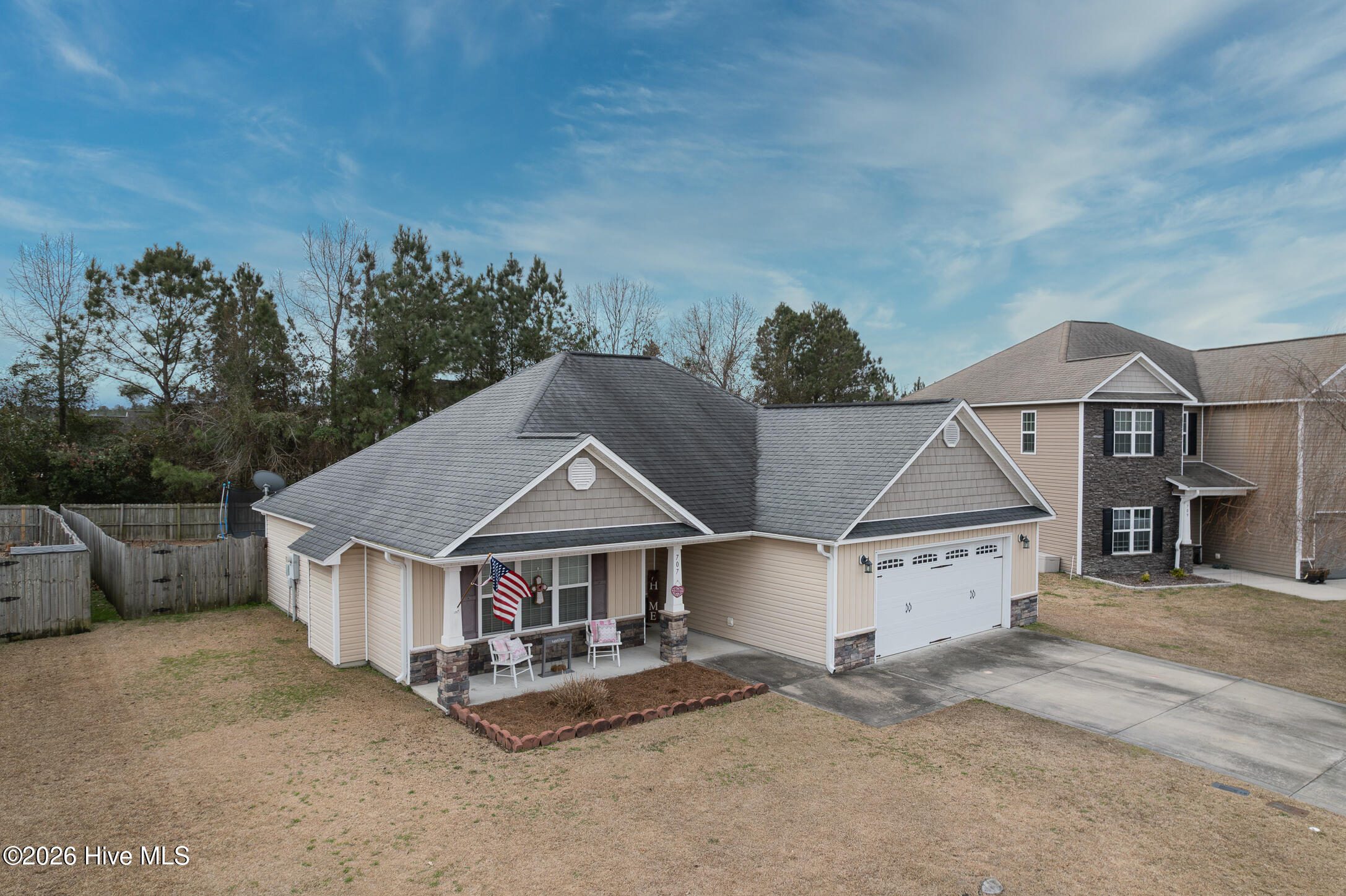 707 Appling Court Jacksonville, NC 28546 - Photo 5 of 57 5FRONT