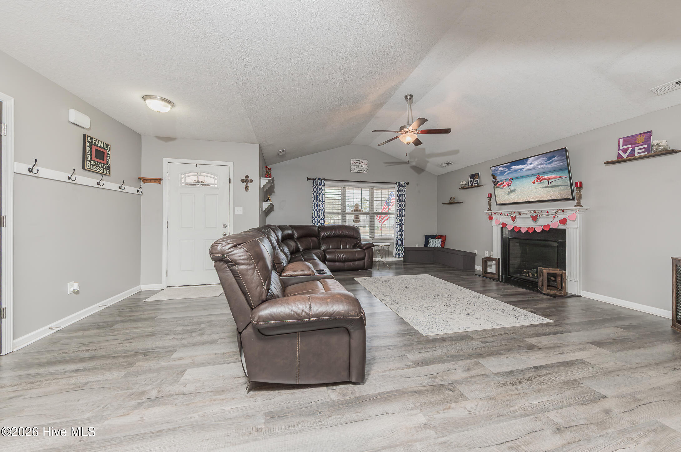 707 Appling Court Jacksonville, NC 28546 - Photo 7 of 57 7LIVING