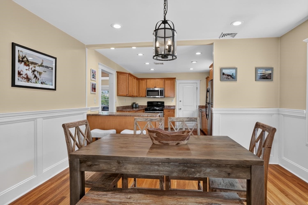 67 Webster Street, Unit 2 Arlington, MA 02474 - Photo 11 of 34