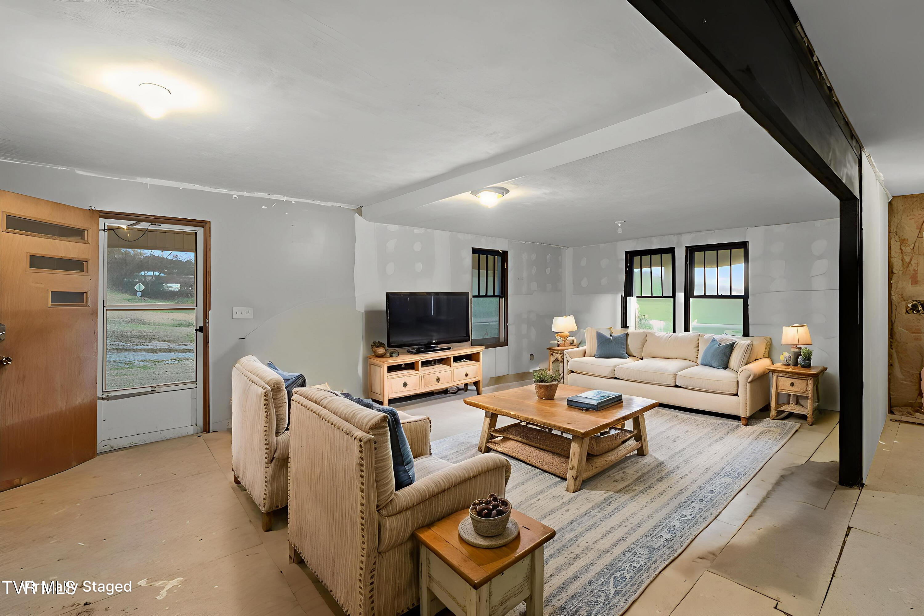 840 Bright Hope Road Greeneville, TN 37743 - Photo 8 of 48 DSC02166-Furniture-removed-0 - Living Ro