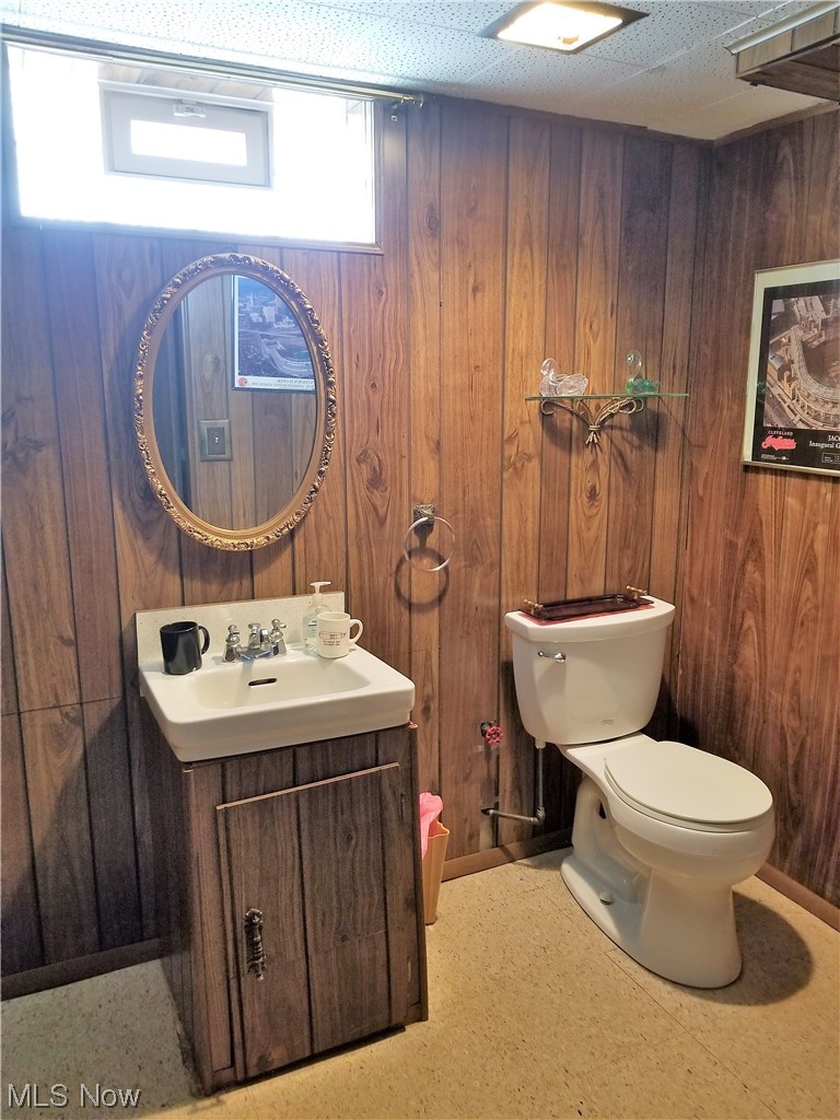 30221 Arnold Road Eastlake, OH 44095 - Photo 16 of 18