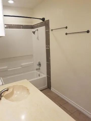 $1,550 | 7302 Northeast Loop 820, North Richland Hills, TX 76180