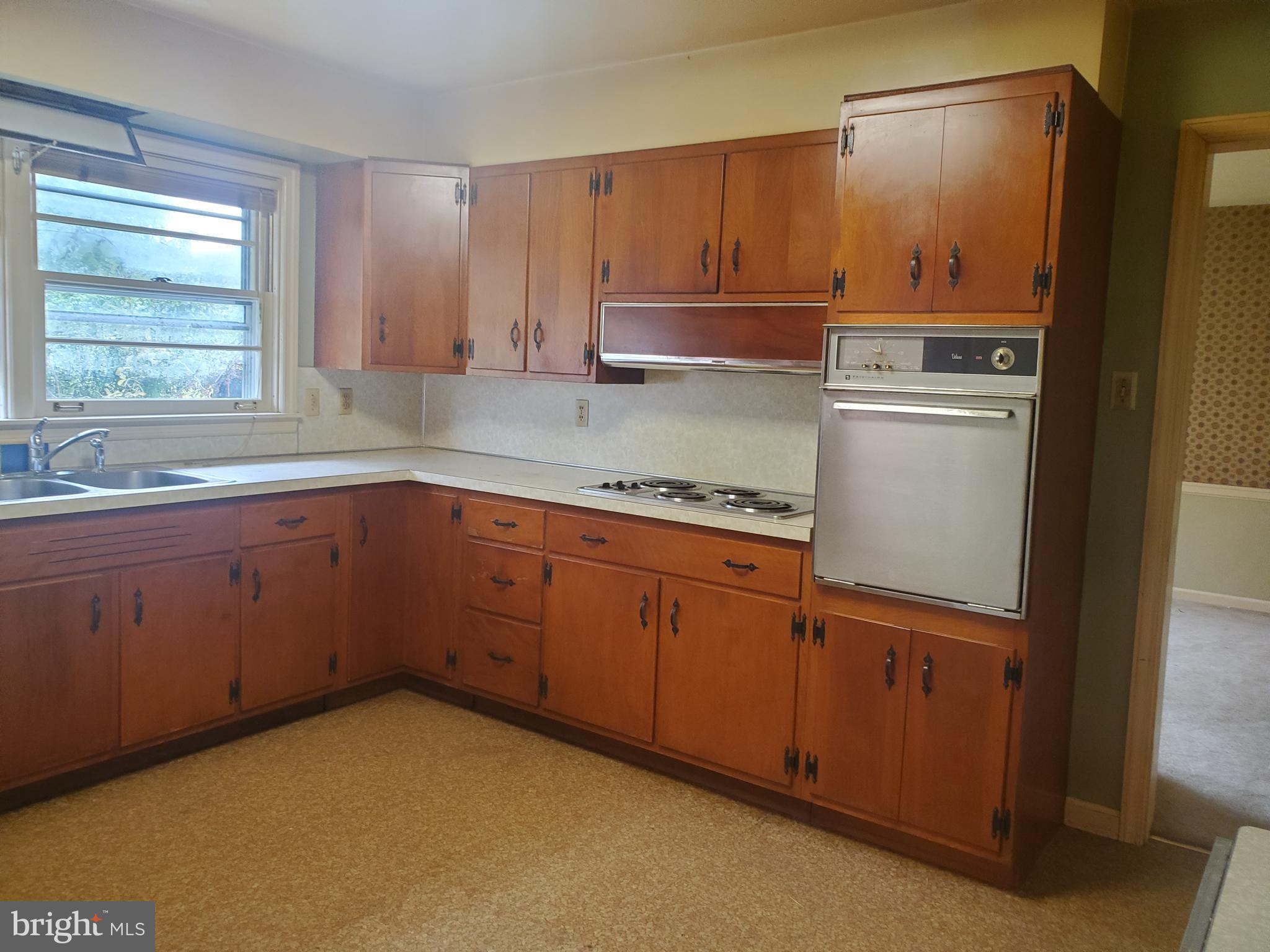 1980 Shookstown Road Frederick, MD 21702 - Photo 6 of 18 Kitchen
