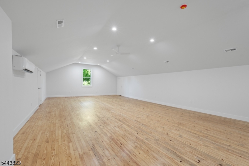 125 Main Street Hampton, NJ 08827 - Photo 26 of 39