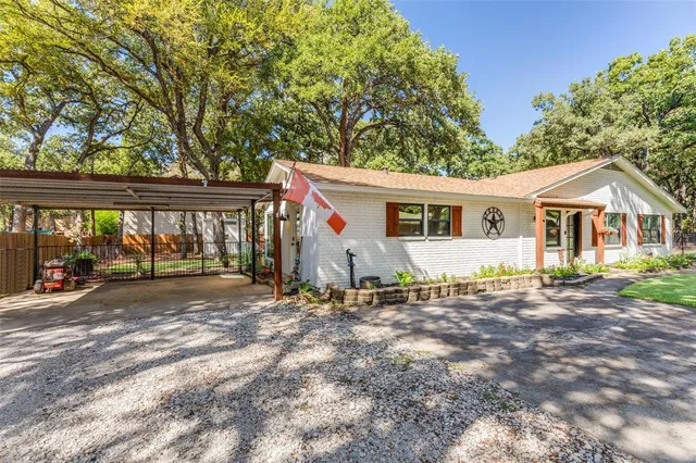 $750,000 | 11671 Randle Lane, Fort Worth, TX 76179