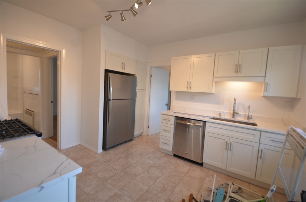 11 Hobson Street, Unit 2 Boston, MA 02135 - Photo 13 of 36