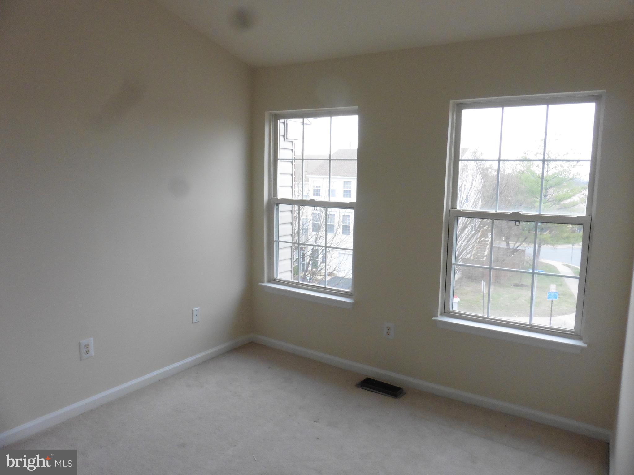 14824 Edman Road Centreville, VA 20121 - Photo 8 of 17 #2 bedroom with lots of light