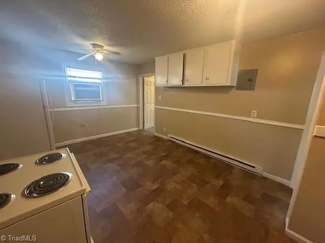 $1,125 | 2609 Textile Drive, Greensboro, NC 27405