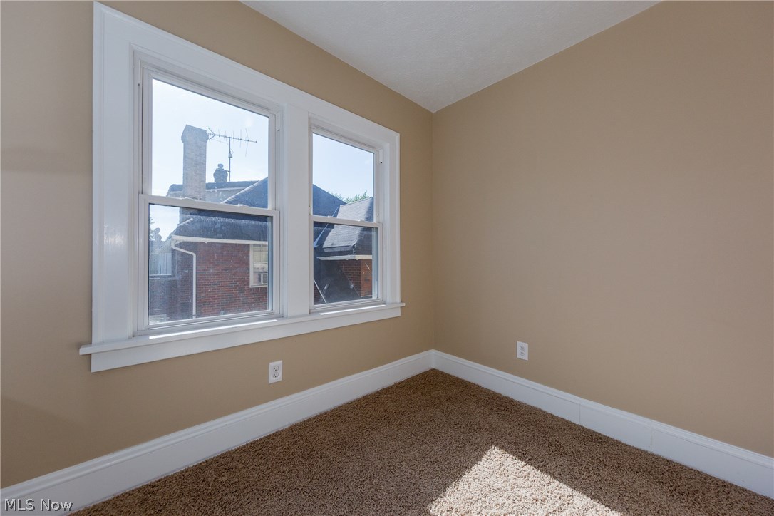 3380 Berkeley Road Cleveland, OH 44118 - Photo 14 of 35