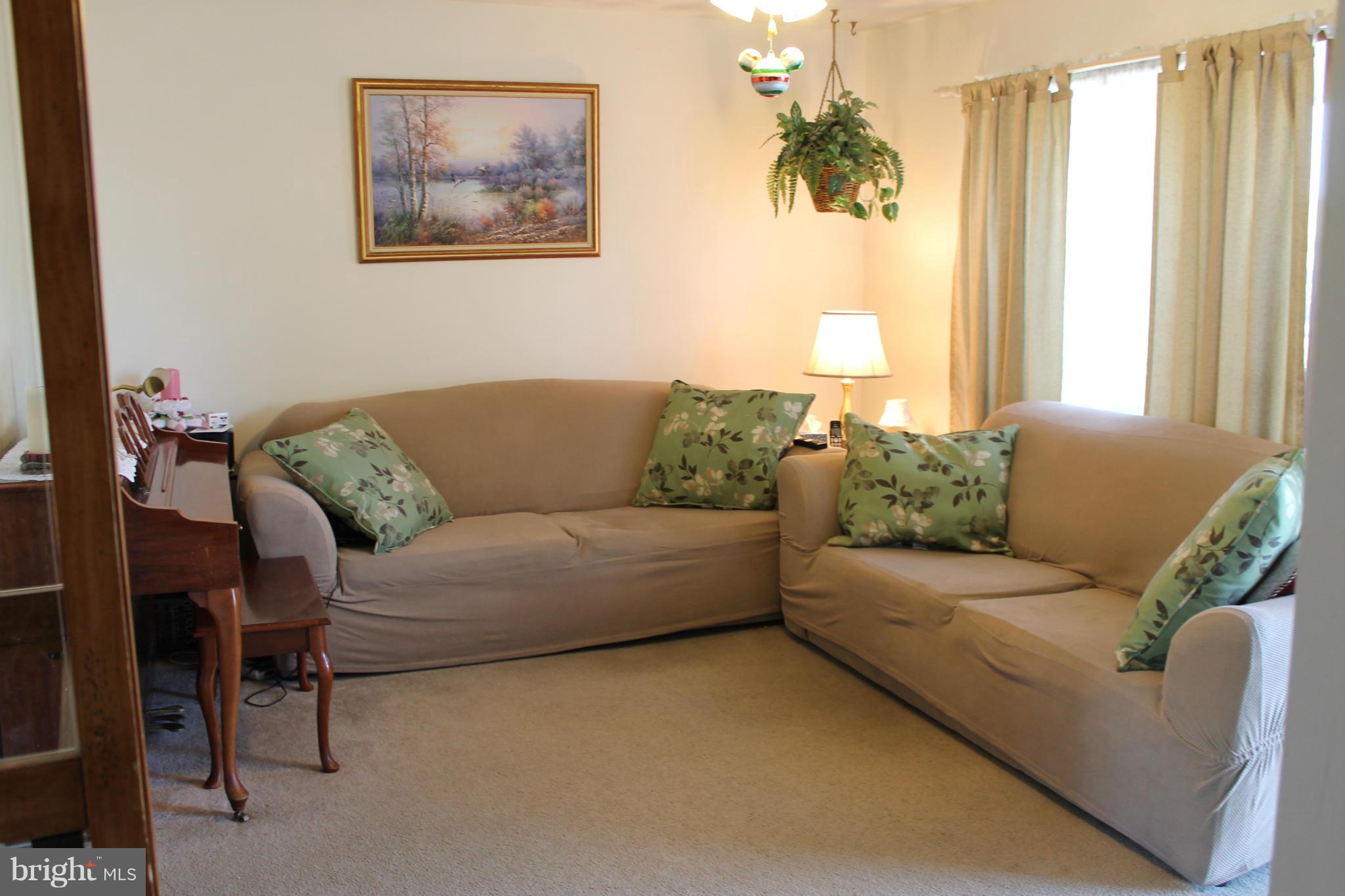 67 Hickory Lane Ranson, WV 25438 - Photo 4 of 25 Living Room